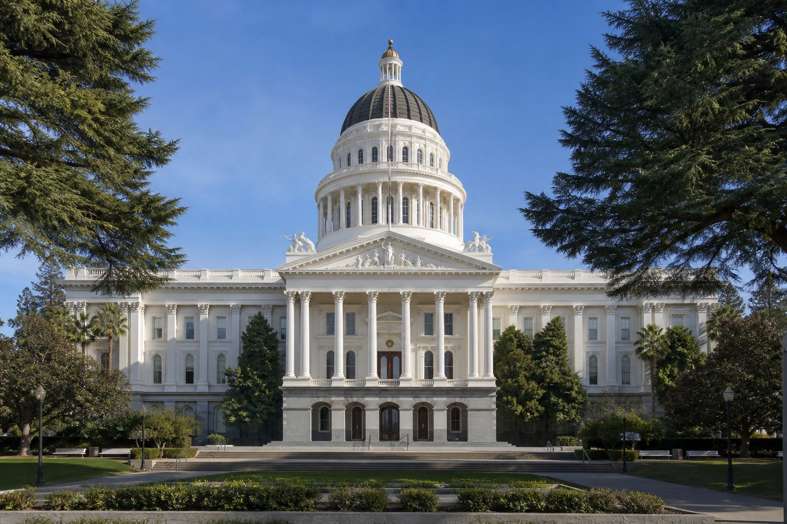 Caltrans HQ - Sacramento